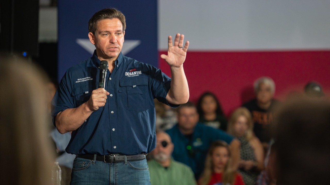 Florida Governor Ron DeSantis arrives at a campaign event